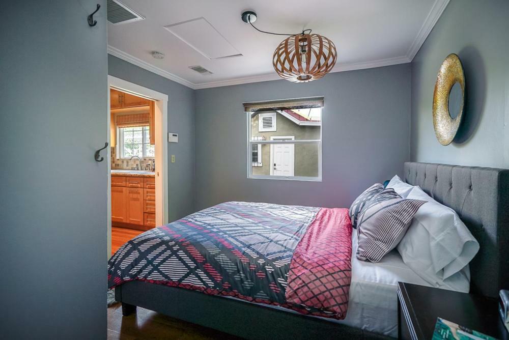 Apartament Stylish 2 Bed & 2 Bath At The Heart Of Hollywood With Free Parking - One Car Only Los Angeles Zewnętrze zdjęcie