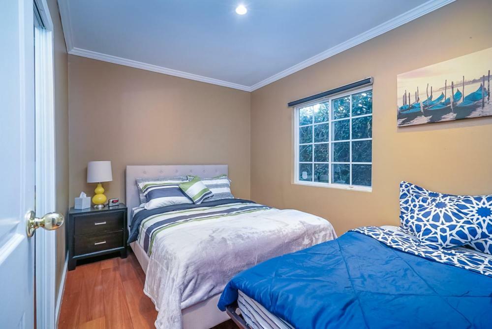 Apartament Stylish 2 Bed & 2 Bath At The Heart Of Hollywood With Free Parking - One Car Only Los Angeles Zewnętrze zdjęcie